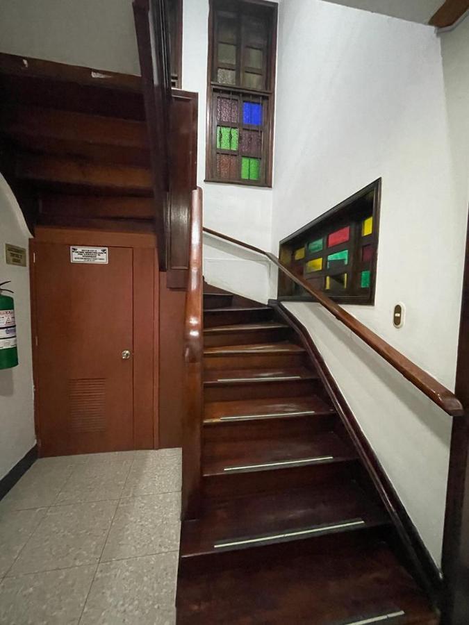 Hostal Internacional Bogota Luaran gambar